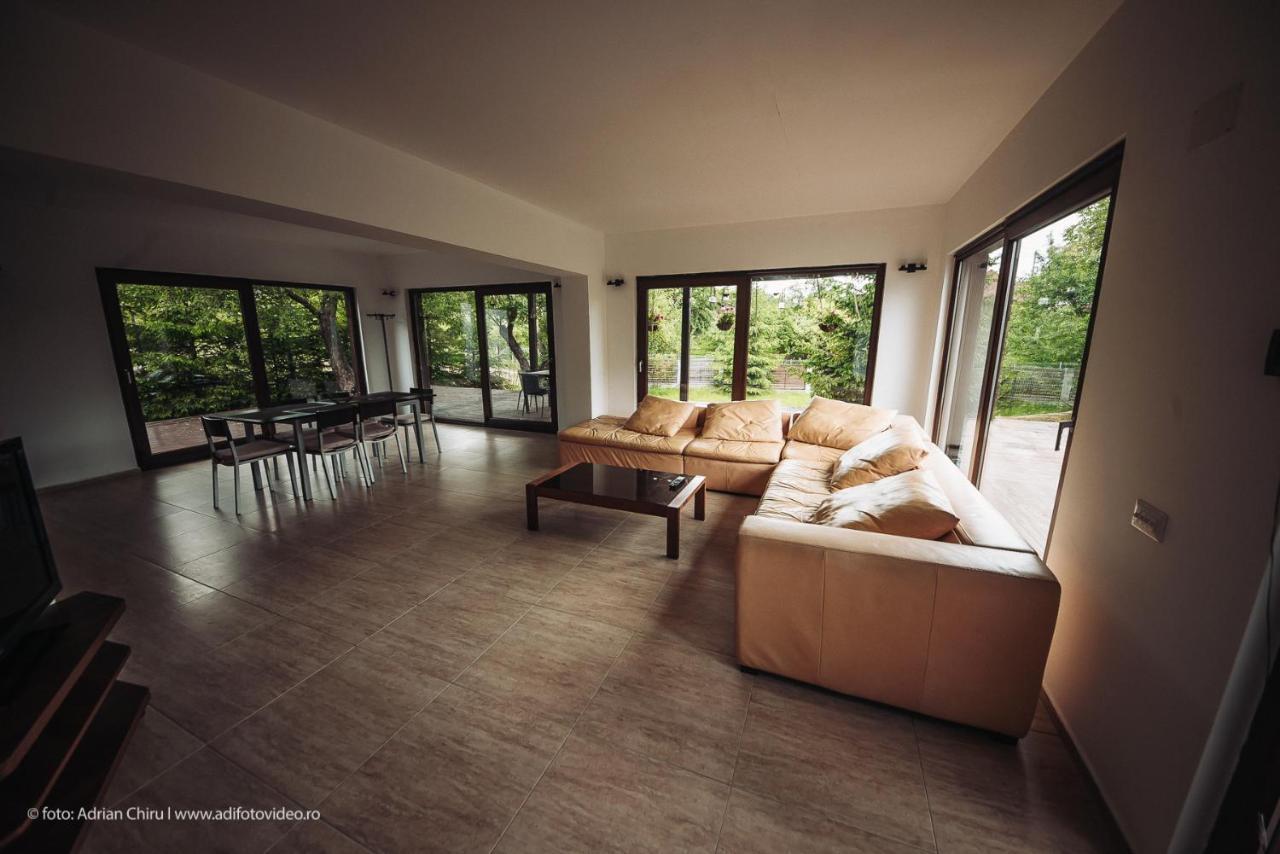 Ethereal Chalet Colnic Exterior photo